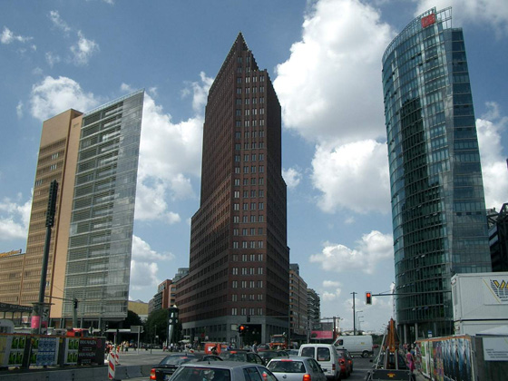 Potsdamer_Platz3.jpg